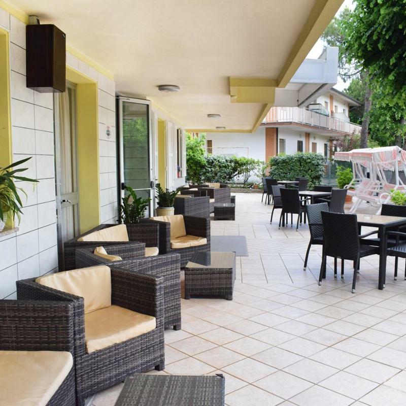 Hotel Gattuccio Cesenatico Exterior foto